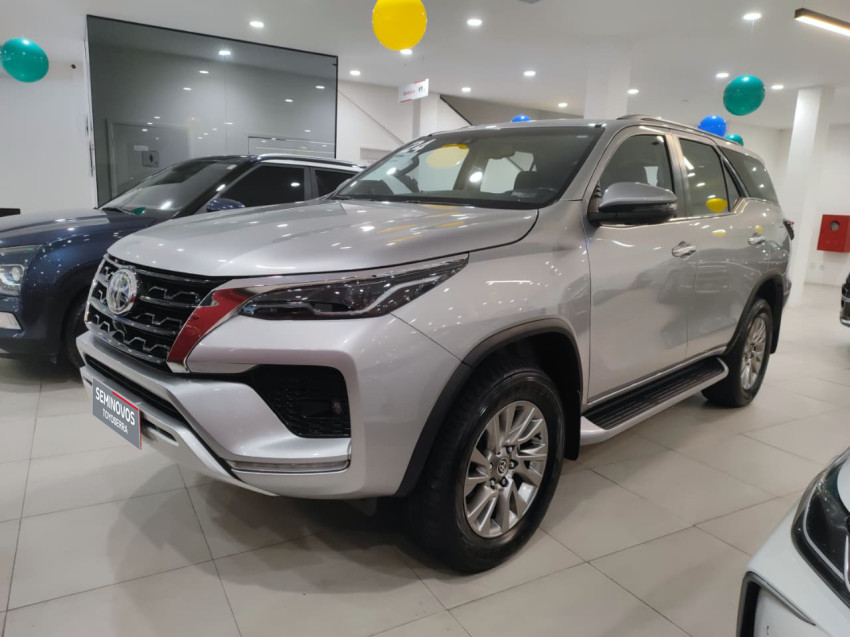baixa km! - toyota hilux sw4 srx 4x4 2.8  dies. automatico1