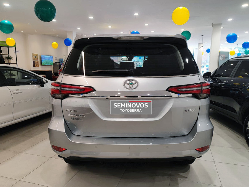 baixa km! - toyota hilux sw4 srx 4x4 2.8  dies. automatico19