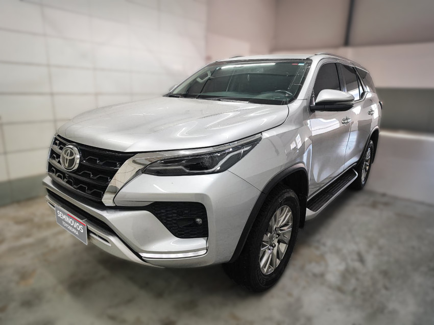 baixa km! - toyota hilux sw4 srx 4x4 2.8  dies. automatico1