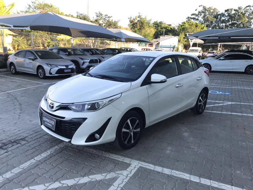 toyota yaris xls 1.5 flex  automatico1