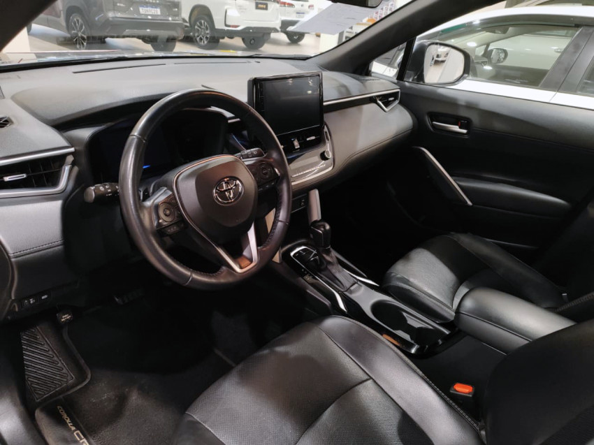 toyota corolla cross xre 2.0  flex automatico9