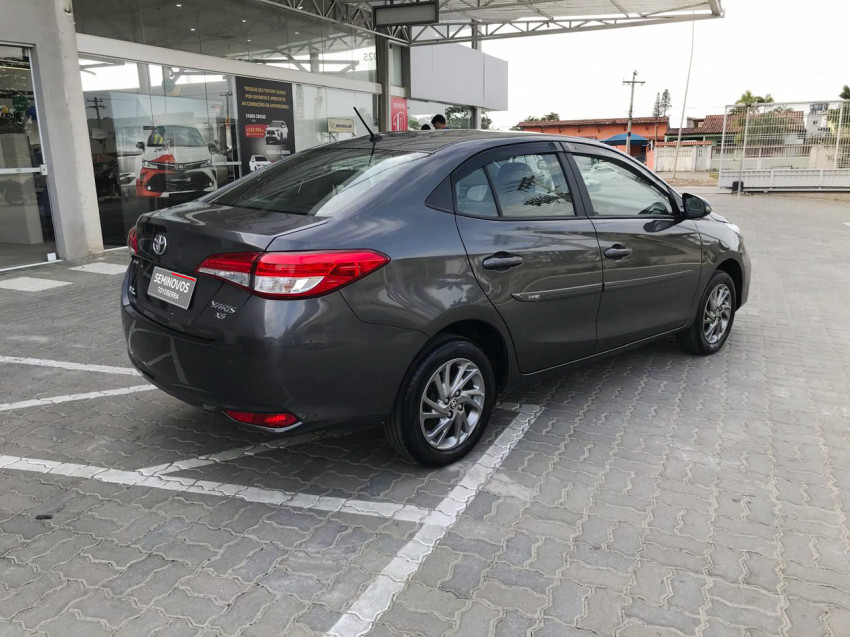 baixa km! - toyota yaris xs sedan 1.5 flex  automatico4