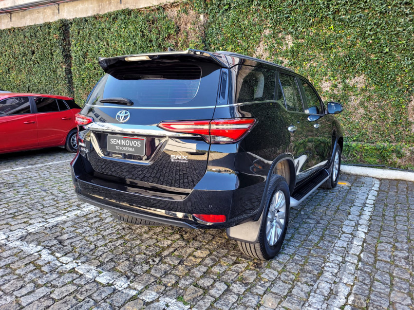 baixa km! - toyota hilux sw4 srx 4x4 2.8  dies. automatico4