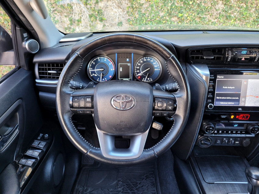 baixa km! - toyota hilux sw4 srx 4x4 2.8  dies. automatico10