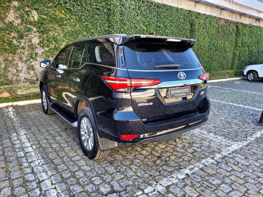 baixa km! - toyota hilux sw4 srx 4x4 2.8  dies. automatico5