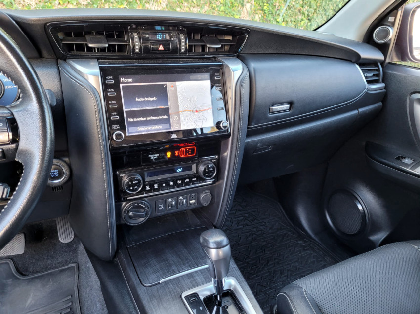baixa km! - toyota hilux sw4 srx 4x4 2.8  dies. automatico12