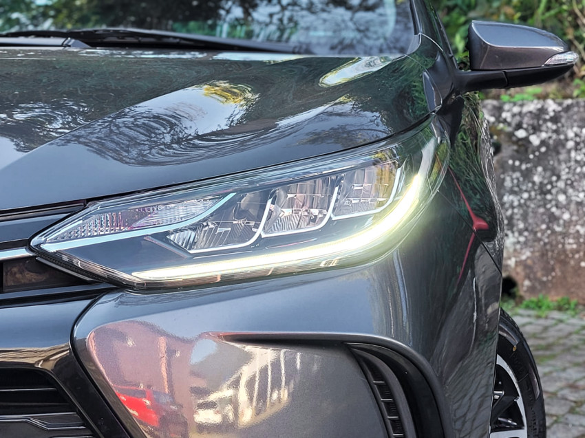 baixa km! - toyota yaris xls sedan 1.5 flex  automatico18