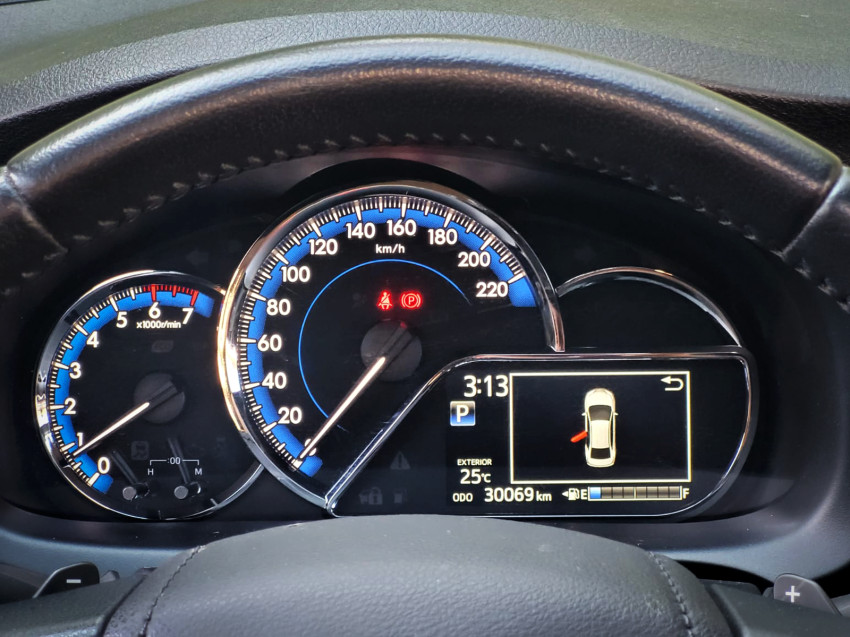 baixa km! - toyota yaris xls sedan 1.5 flex  automatico11
