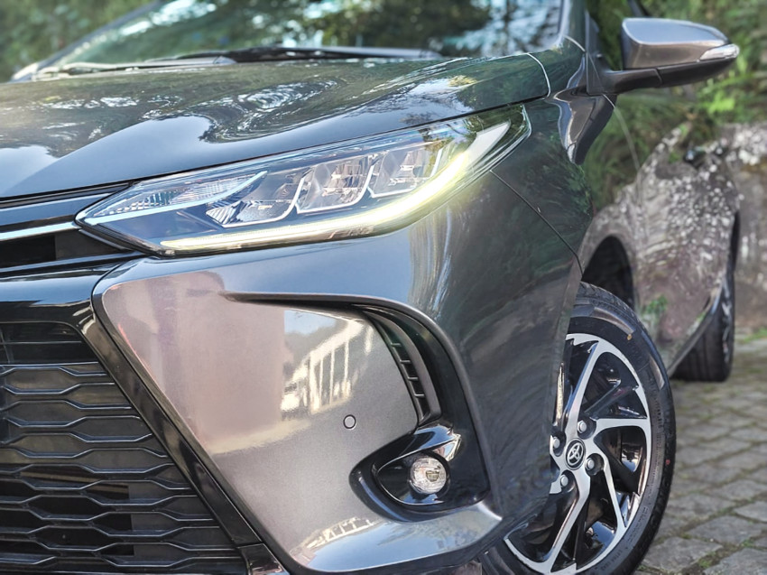 baixa km! - toyota yaris xls sedan 1.5 flex  automatico17