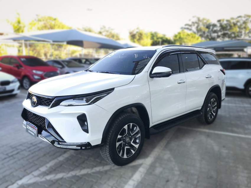 toyota hilux sw4 srx plat. 4x4 2.8 tb die. automatico2