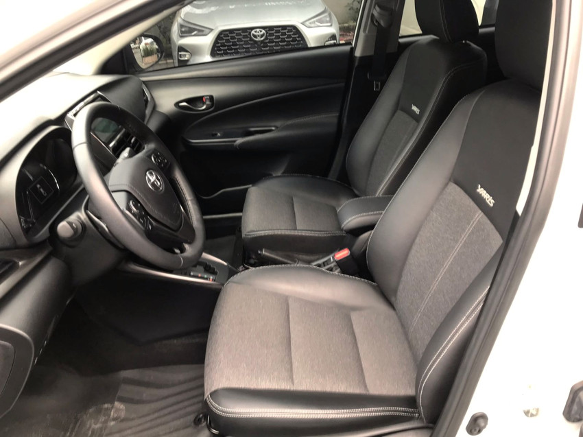 baixa km! - toyota yaris xs sedan 1.5 flex  automatico7
