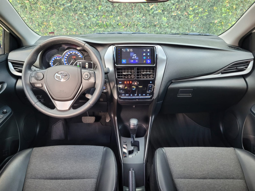 baixa km! - toyota yaris xs sedan 1.5 flex  automatico6