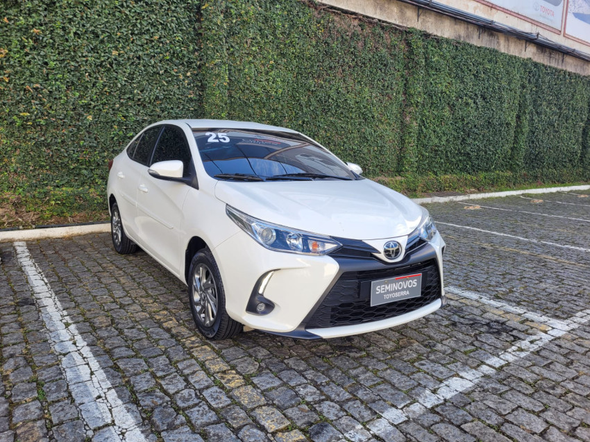 baixa km! - toyota yaris xs sedan 1.5 flex  automatico3