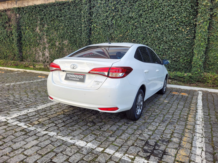 baixa km! - toyota yaris xs sedan 1.5 flex  automatico4
