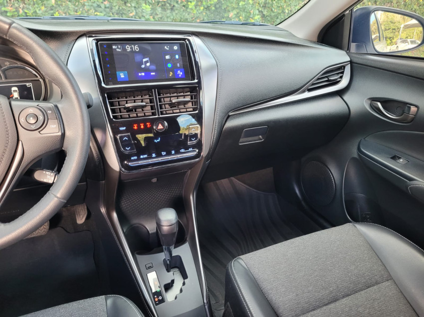 baixa km! - toyota yaris xs sedan 1.5 flex  automatico13
