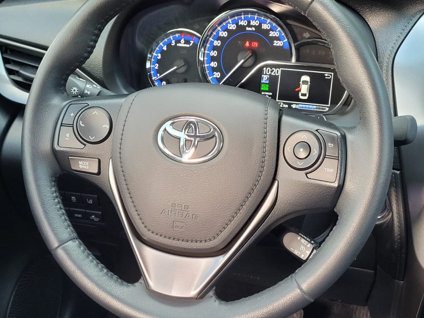 baixa km! - toyota yaris xs sedan 1.5 flex  automatico12