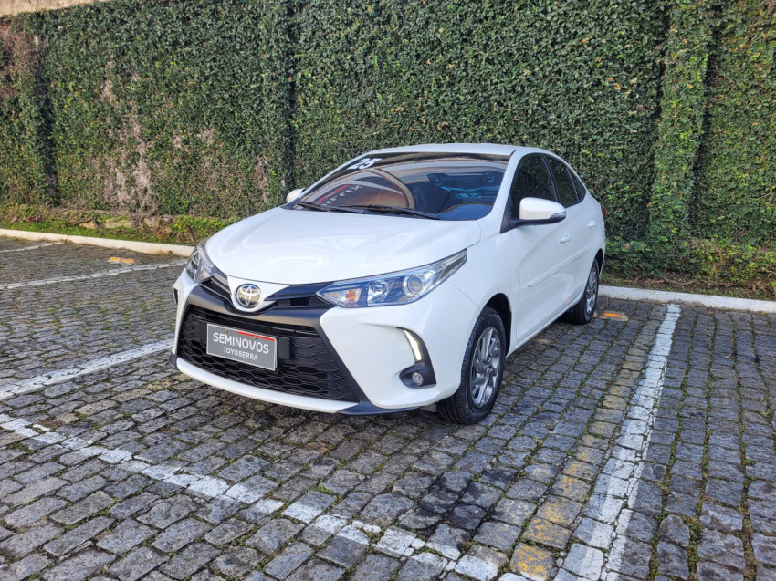 baixa km! - toyota yaris xs sedan 1.5 flex  automatico1