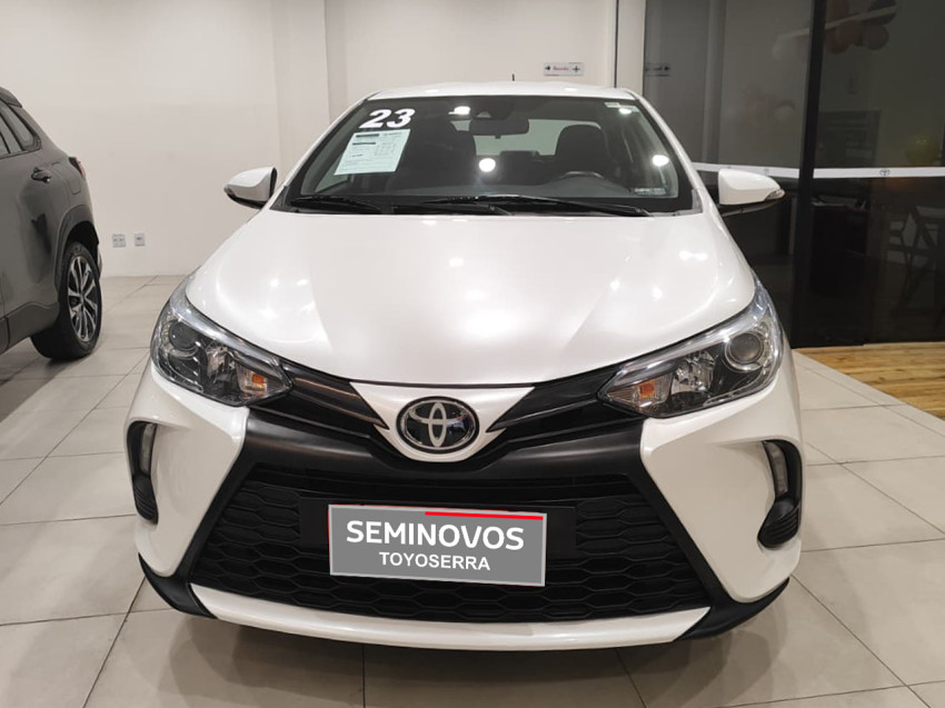 toyota yaris xs sedan 1.5 flex  automatico13
