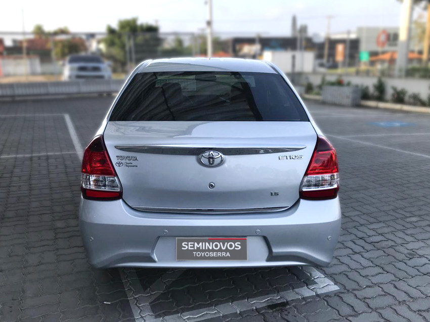 baixa km! - toyota etios x plus sedan 1.5 flex  automatico12