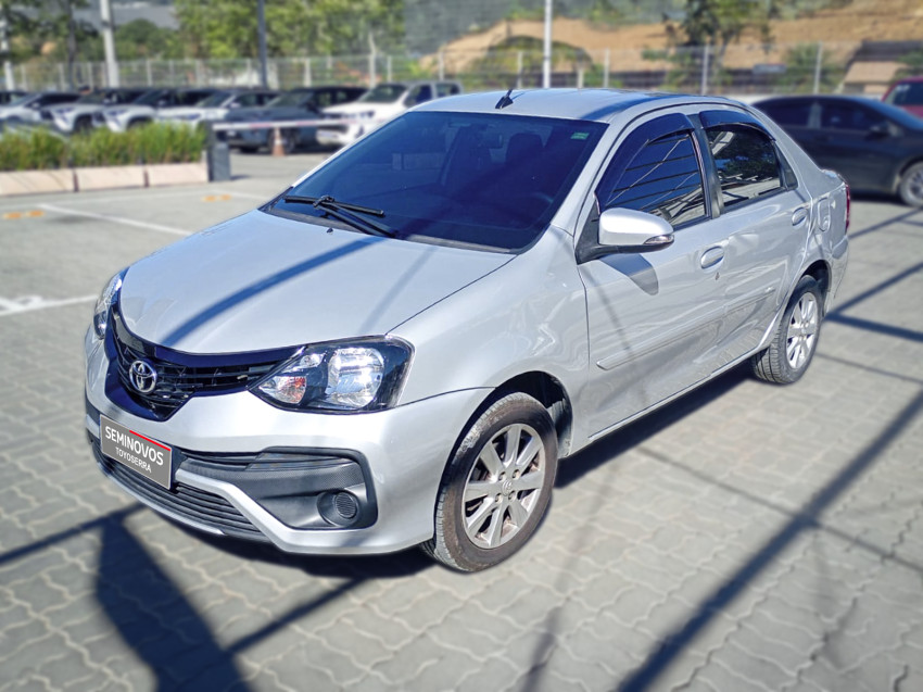 baixa km! - toyota etios x plus sedan 1.5 flex  automatico1