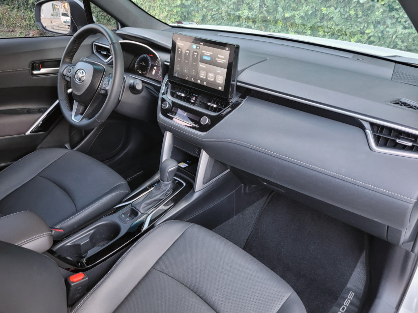toyota corolla cross xre 2.0  flex automatico16