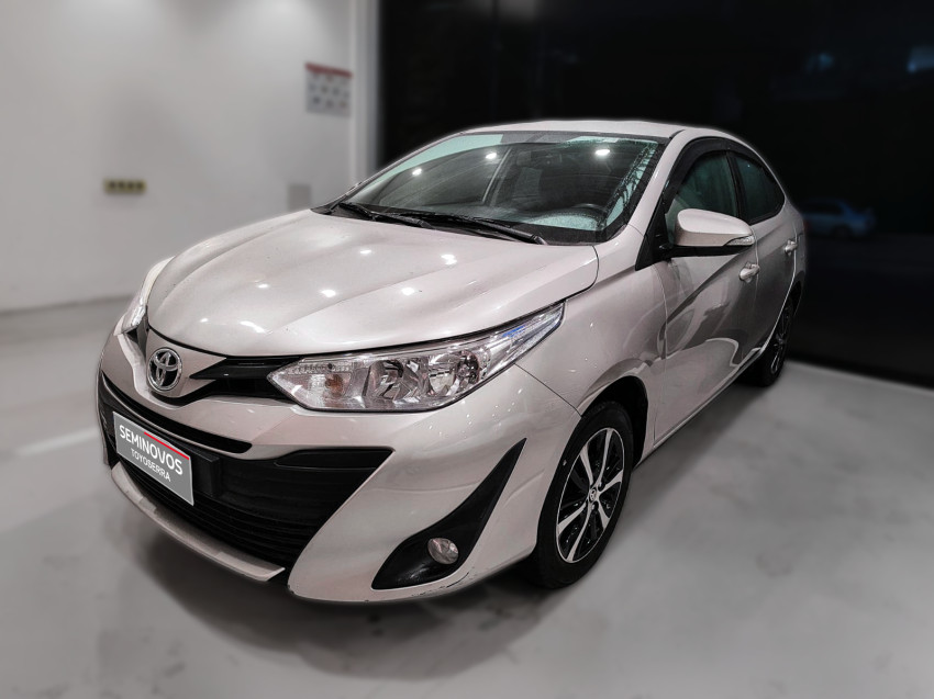 baixa km! - toyota yaris xl sedan 1.5 flex  automatico1
