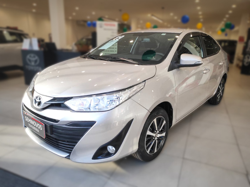 baixa km! - toyota yaris xl sedan 1.5 flex  automatico2