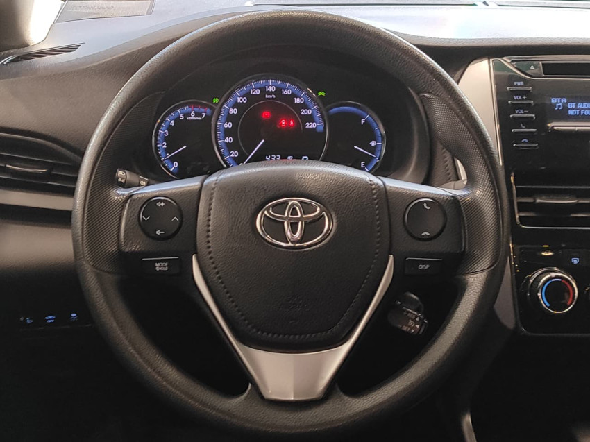 baixa km! - toyota yaris xl sedan 1.5 flex  automatico10