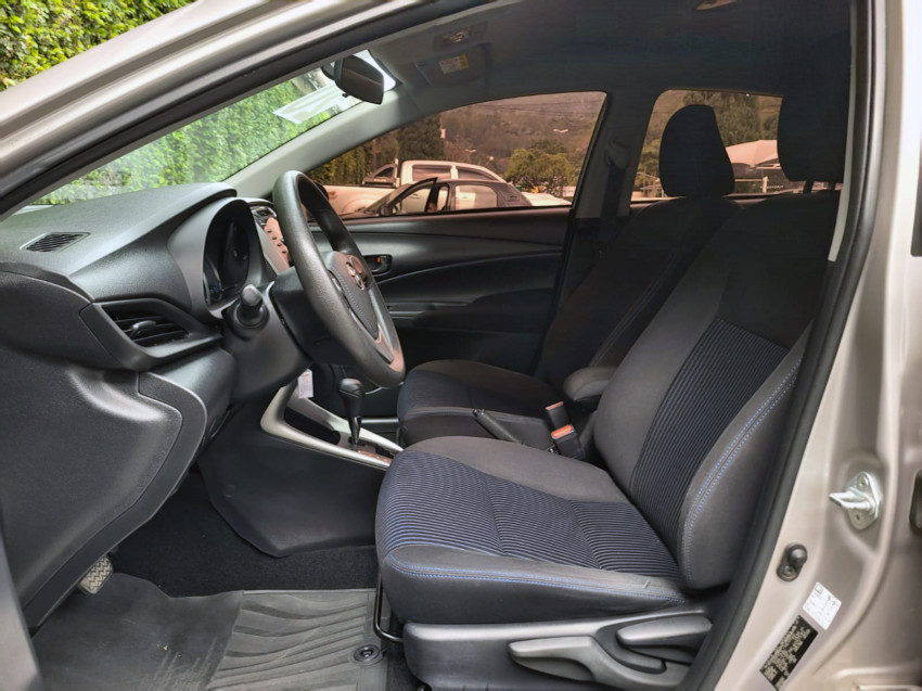 Baixa KM! - Toyota Yaris Xl Sedan 1.5 Flex   Automático7