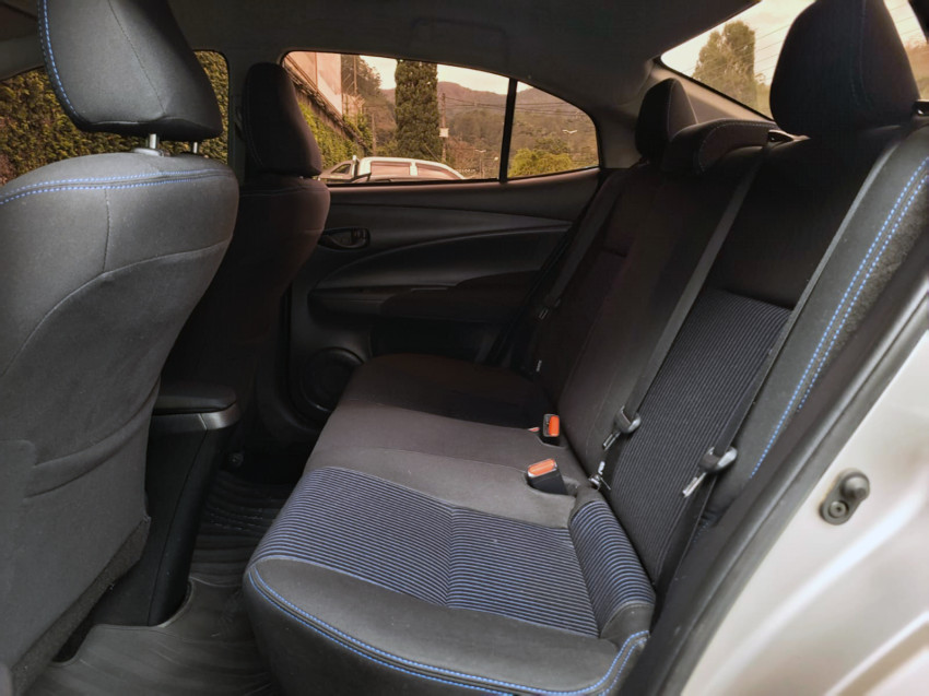 Baixa KM! - Toyota Yaris Xl Sedan 1.5 Flex   Automático8