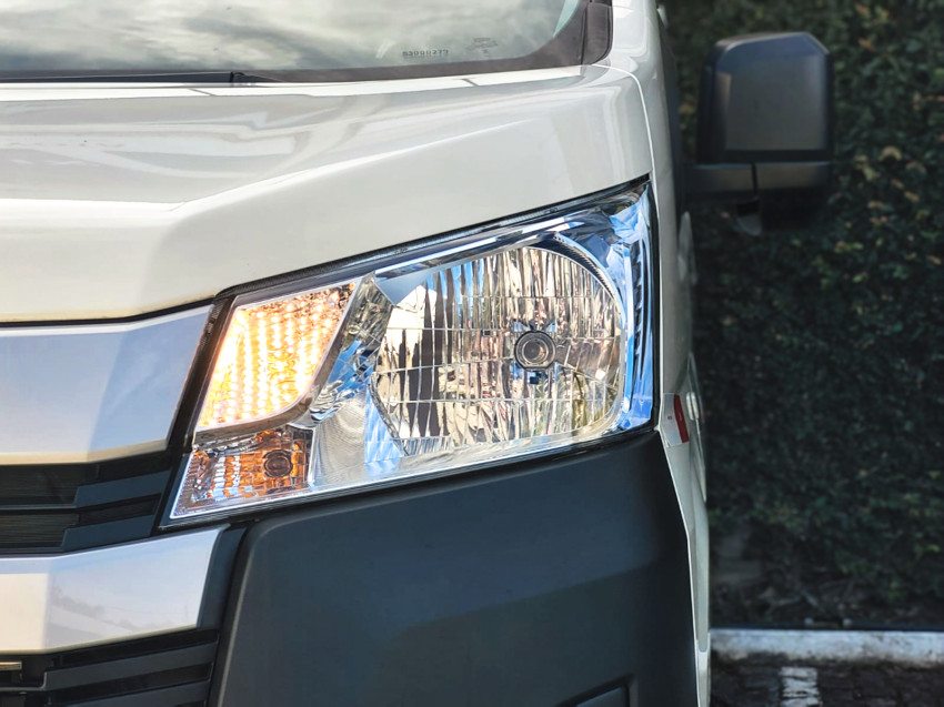 baixa km! - toyota hiace minibus dx 2.8  16l automatico17