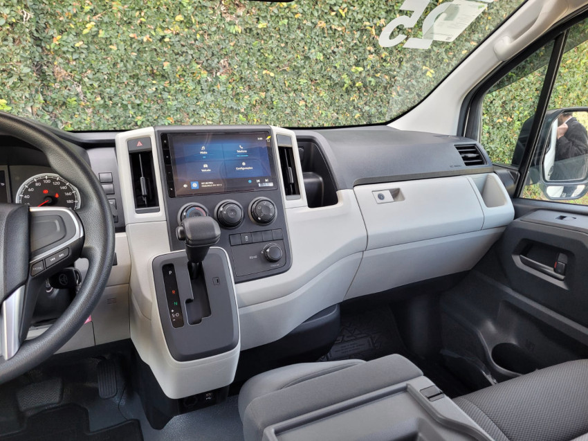 baixa km! - toyota hiace minibus dx 2.8  16l automatico12