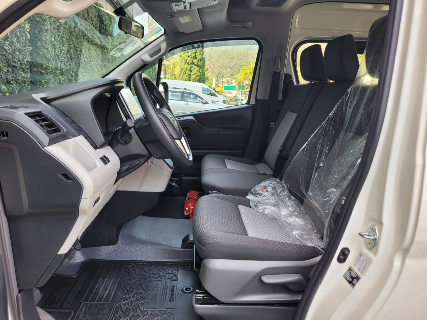 baixa km! - toyota hiace minibus dx 2.8  16l automatico8
