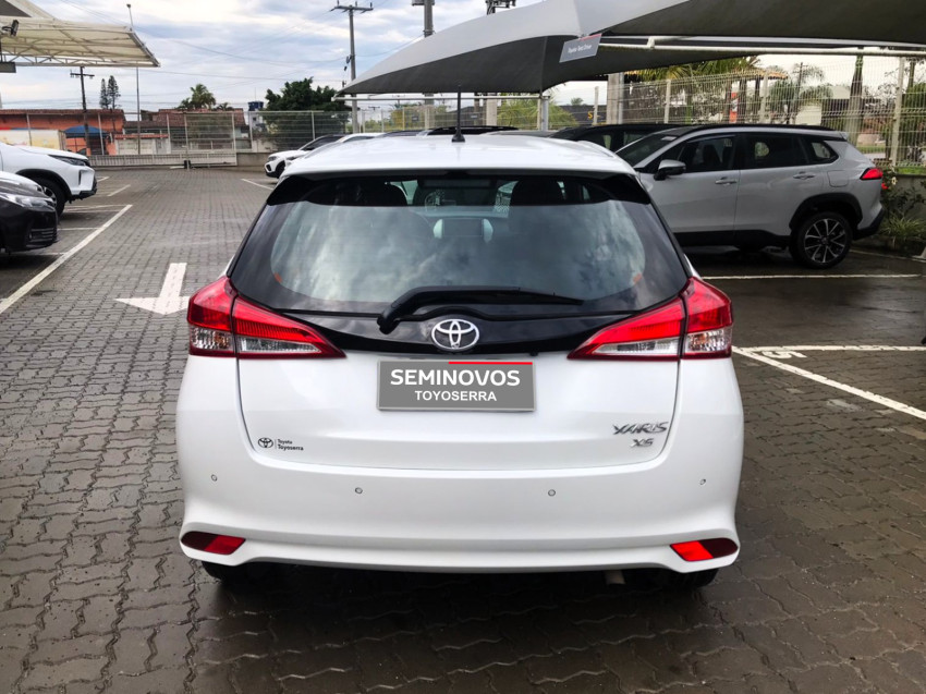 baixa km! - toyota yaris xs connect 1.5 flex  automatico12