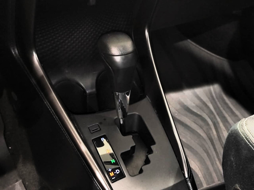 toyota yaris xl 1.5 flex  automatico10