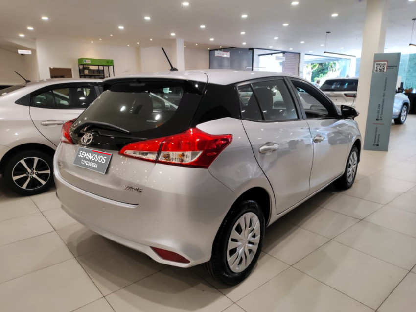 toyota yaris xl 1.5 flex  automatico4