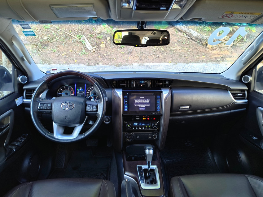 toyota hilux sw4 srx 4x4 2.8  dies. automatico6