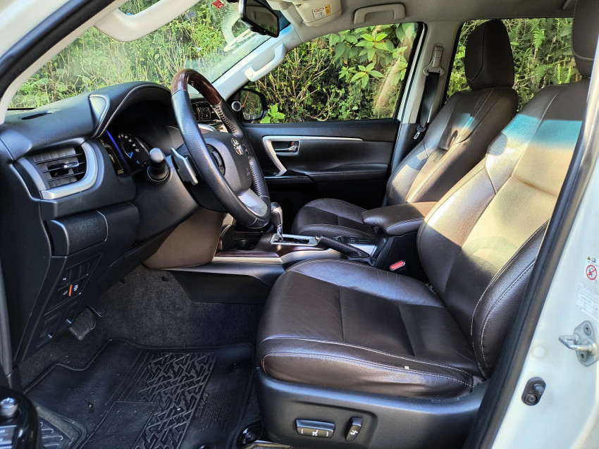 toyota hilux sw4 srx 4x4 2.8  dies. automatico7