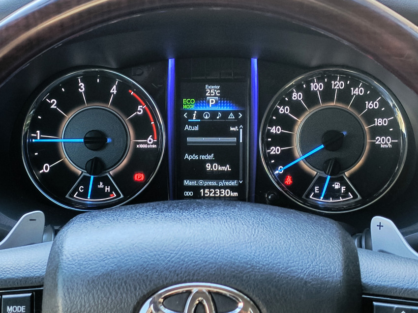 toyota hilux sw4 srx 4x4 2.8  dies. automatico9