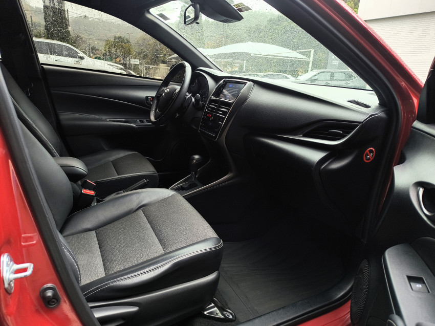 baixa km! - toyota yaris xs 1.5 flex  automatico8