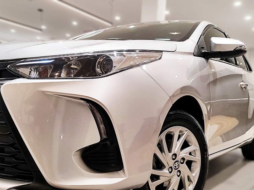 toyota yaris xs 1.5 flex  automatico16