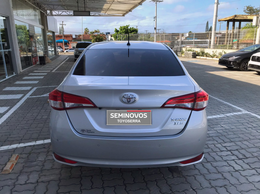 toyota yaris xls sedan 1.5 flex  automatico13