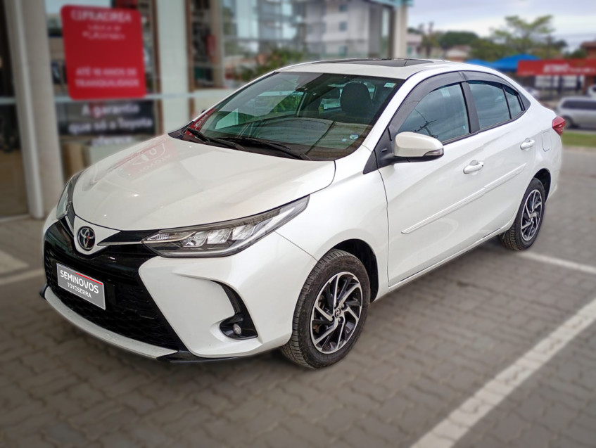 baixa km! - toyota yaris xls sedan 1.5 flex  automatico1