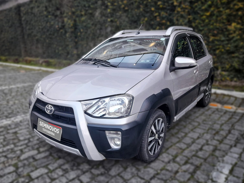 baixa km! - toyota etios cross 1.5 flex  automatico1