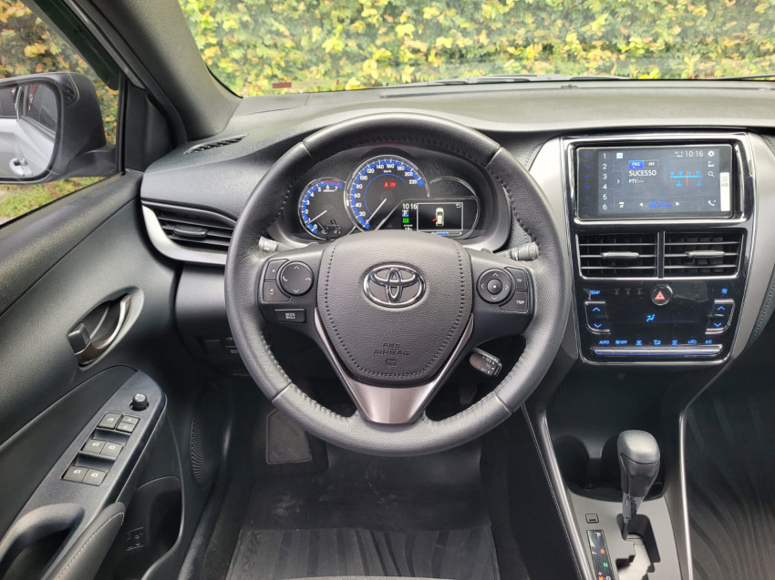 baixa km! - toyota yaris xs 1.5 flex  automatico10