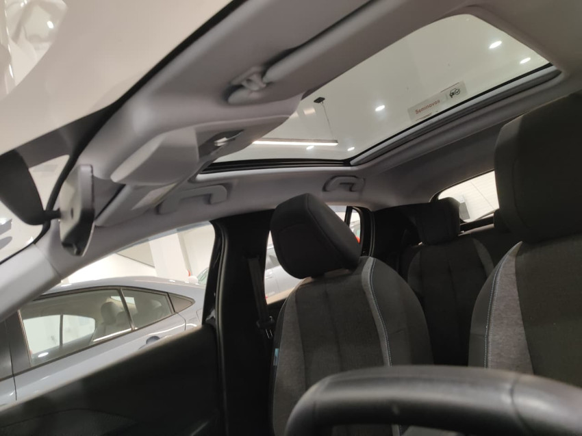 peugeot 208 style 1.0 flex  manual21