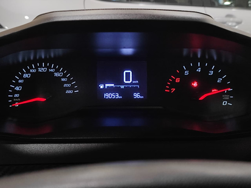 peugeot 208 style 1.0 flex  manual18