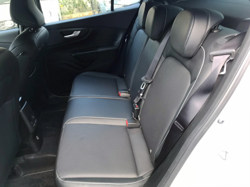 baixa km! - fiat fastback impetus 200 t. automatico (hibrido)8