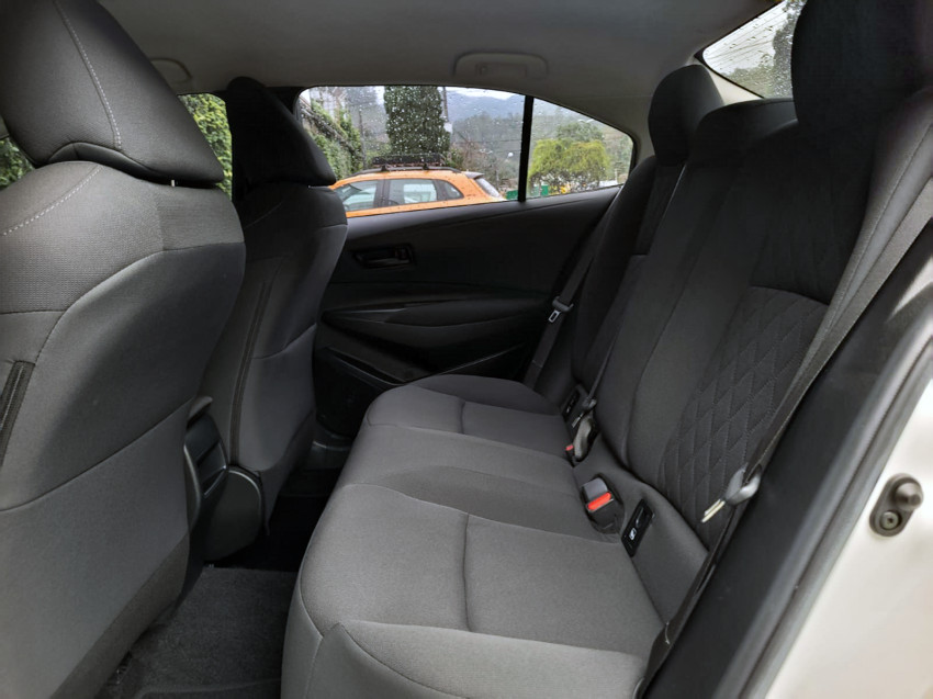 toyota corolla gli 2.0  flex automatico8