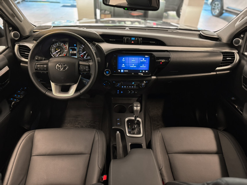 Toyota Hilux Cd Srx 4X4 2.8   Diesel Automático6